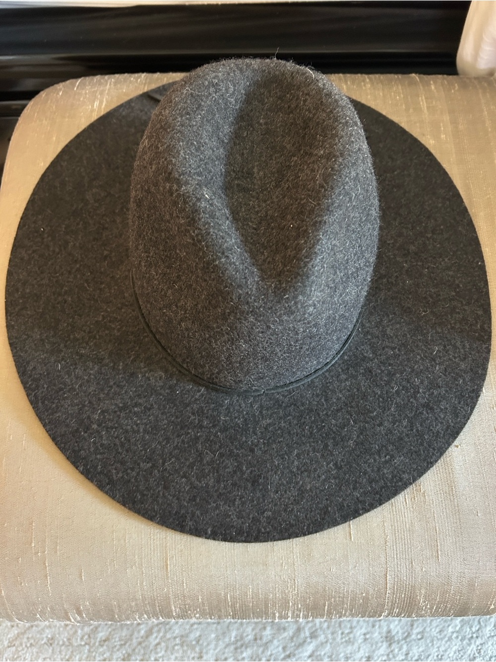Banana Republic Wide-Brim 100% Wool Hat in Charcoal Gray NWT